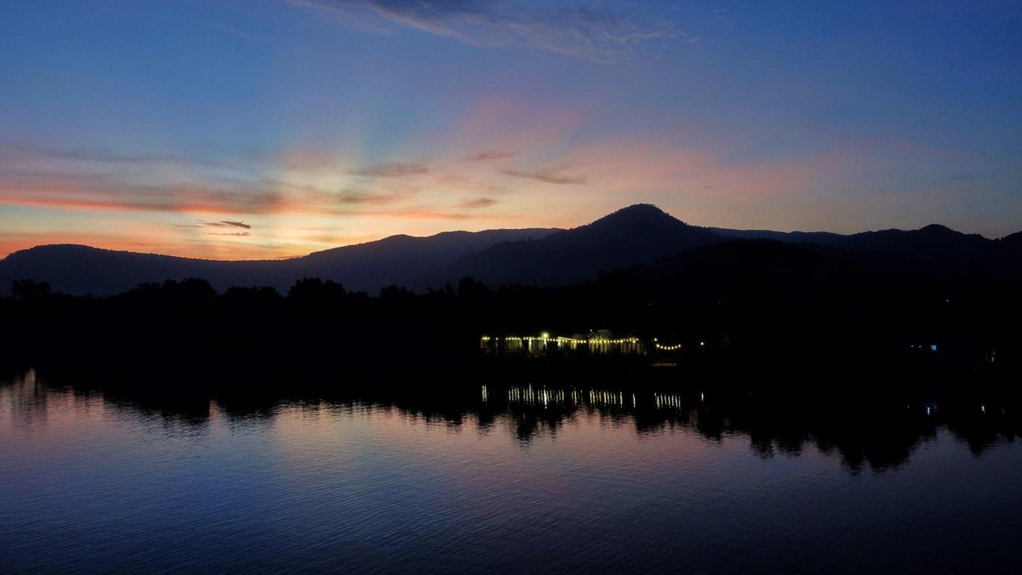 Kampot Riverfront Boutique Eksteriør billede