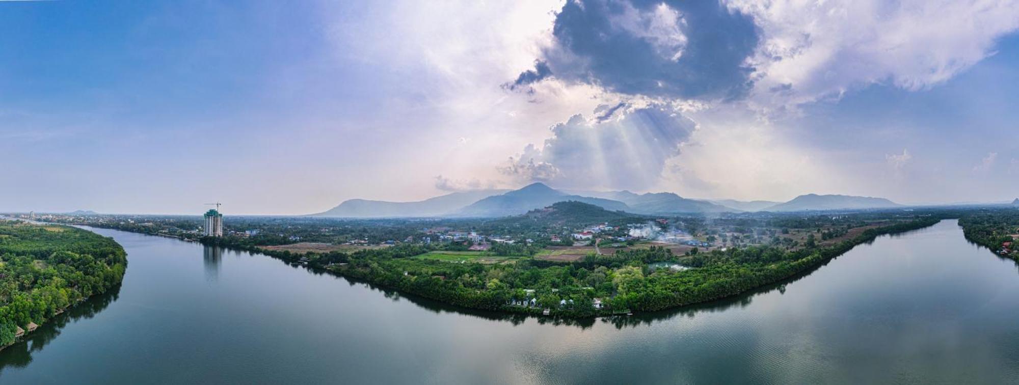 Kampot Riverfront Boutique Eksteriør billede