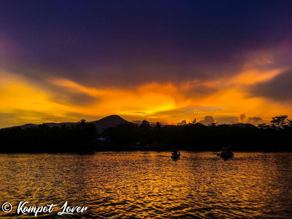 Kampot Riverfront Boutique Eksteriør billede